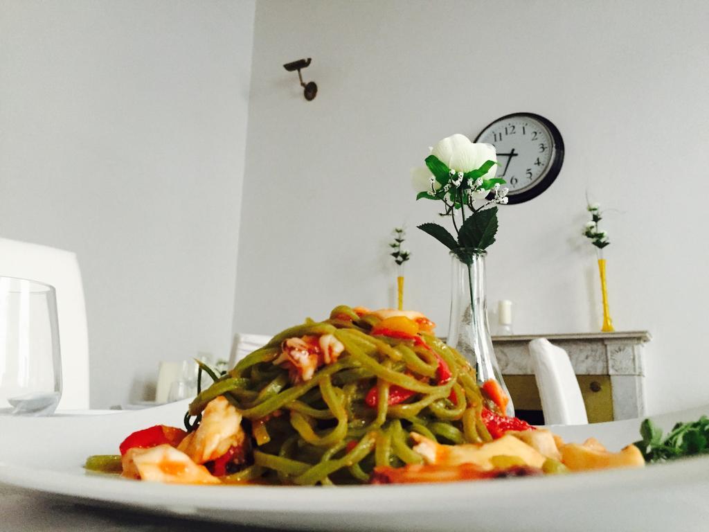 Home Restaurant Hotel Флоренция Стая снимка